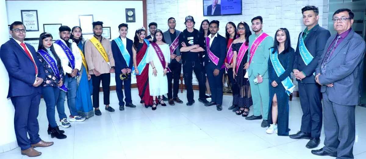 डीजे अकील के गानों पर खूब थिरके छात्र एवं छात्राएं